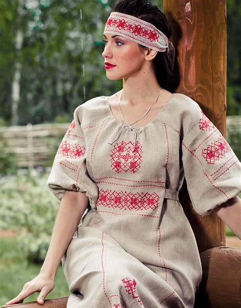 slavic traditional clothing.